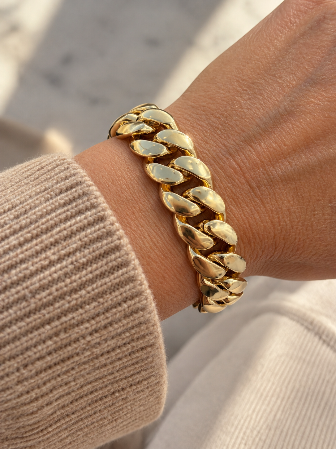Gold Curb Link Bracelet