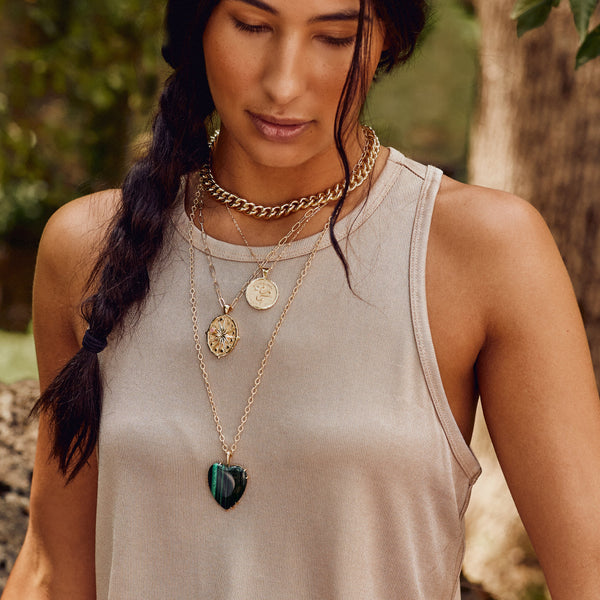 Jane Win Chain Jane Win – Monarch Market