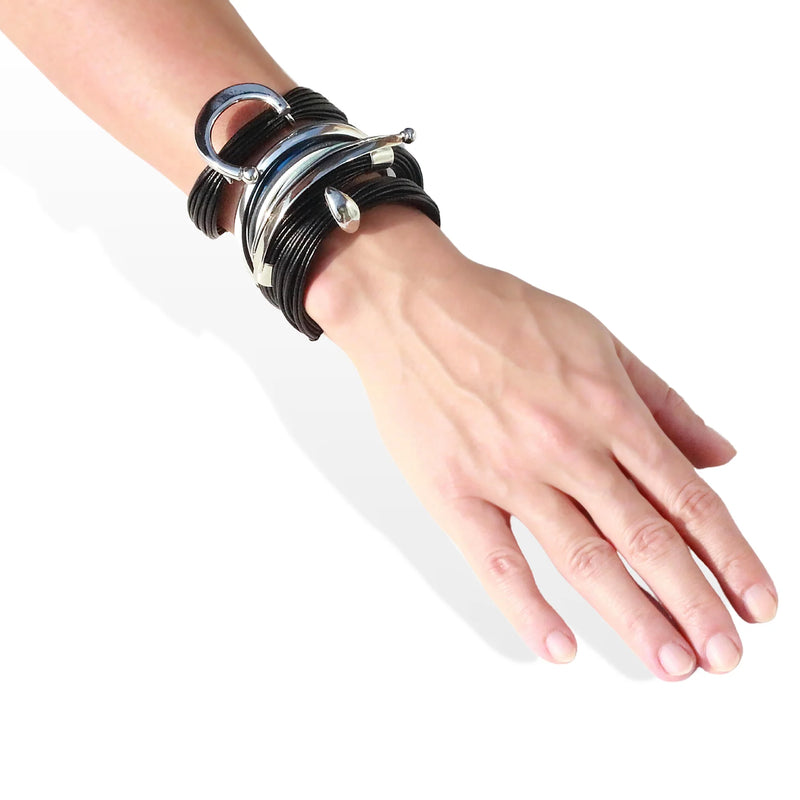 Terra Nile Bracelet In Black and Silver